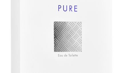 Weisse-umverpackung-mit-blau-violeter-Schrift